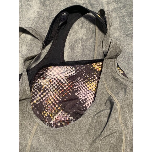 Prana Tank Top Womens Small Gray Contrast Built in Bra Sleeveless‎ Athleisure - Picture 4 of 10